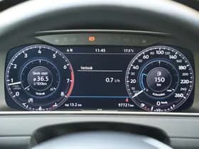 Volkswagen Golf thumbnail 6