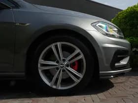 Volkswagen Golf thumbnail 10