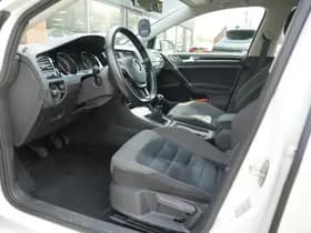 Volkswagen Golf thumbnail 12