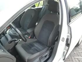 Volkswagen Golf thumbnail 13