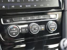 Volkswagen Golf thumbnail 19