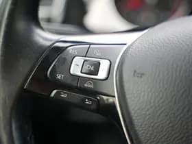 Volkswagen Golf thumbnail 22