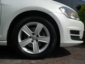 Volkswagen Golf thumbnail 8