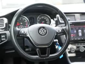 Volkswagen Golf thumbnail 10