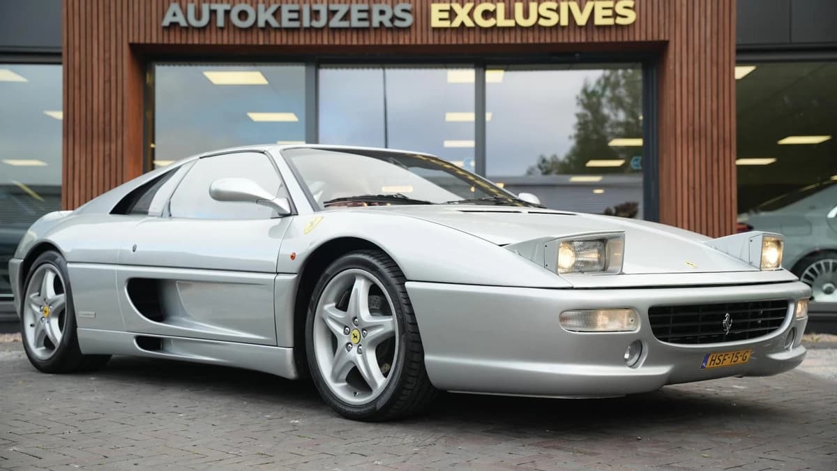 Ferrari F355 — foto 1