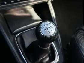 Volkswagen Golf thumbnail 17
