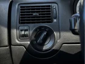 Volkswagen Golf thumbnail 21