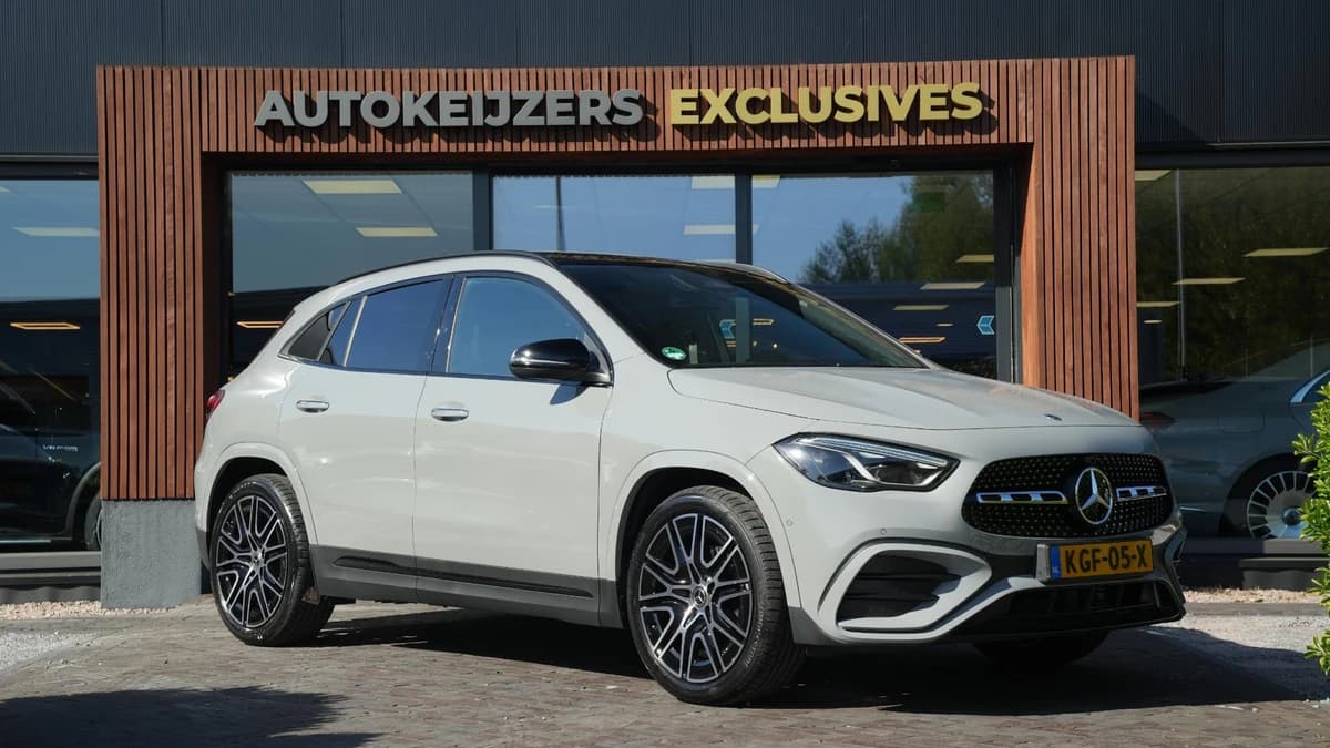 Mercedes-Benz GLA — foto 1