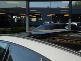 Mercedes-Benz GLA thumbnail 13