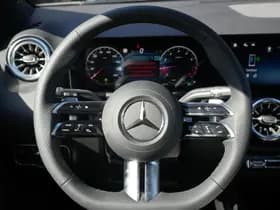 Mercedes-Benz GLA thumbnail 18
