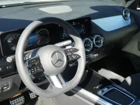 Mercedes-Benz GLA thumbnail 20