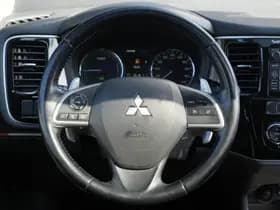 Mitsubishi Outlander thumbnail 12