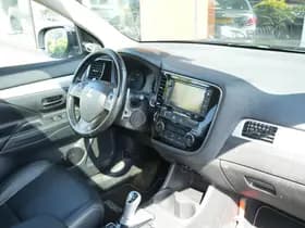 Mitsubishi Outlander thumbnail 26