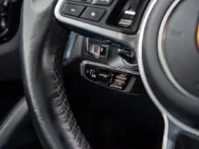 Porsche Cayenne thumbnail 24