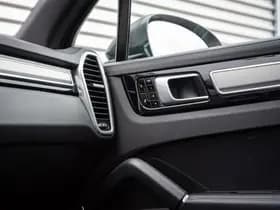 Porsche Cayenne thumbnail 27