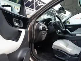 Jaguar F-Pace 2.0 Portfolio Pano AWD 20d 2.0 Portfolio Pano AWD 20d thumbnail 11