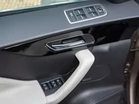 Jaguar F-Pace 2.0 Portfolio Pano AWD 20d 2.0 Portfolio Pano AWD 20d thumbnail 14