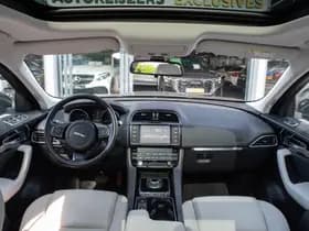 Jaguar F-Pace 2.0 Portfolio Pano AWD 20d 2.0 Portfolio Pano AWD 20d thumbnail 9