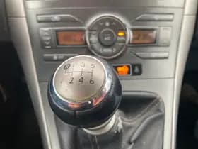 Toyota Auris thumbnail 12