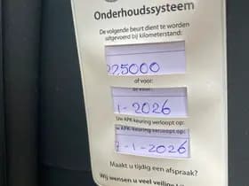 Toyota Auris thumbnail 13