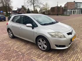 Toyota Auris thumbnail 9