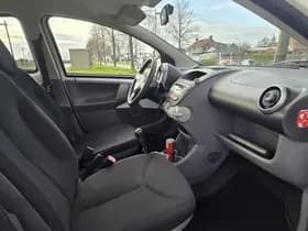 Toyota Aygo thumbnail 10