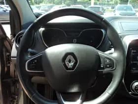 Renault Captur thumbnail 18
