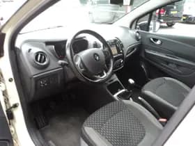 Renault Captur thumbnail 15