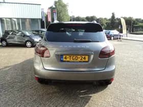 Porsche Cayenne thumbnail 7