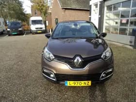 Renault Captur thumbnail 3