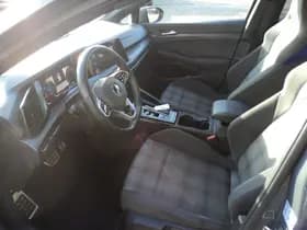 Volkswagen Golf thumbnail 11