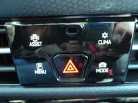 Volkswagen Golf thumbnail 28