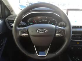 Ford Focus thumbnail 14