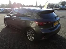 Ford Focus thumbnail 6