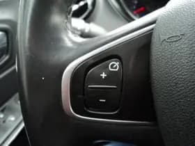 Renault Captur thumbnail 17