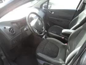 Renault Captur thumbnail 11
