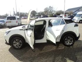 Peugeot 2008 thumbnail 10