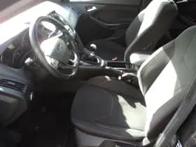 Ford Focus thumbnail 11