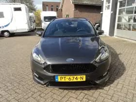 Ford Focus thumbnail 3