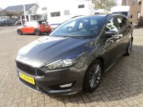 Ford Focus thumbnail 4