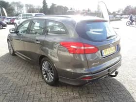 Ford Focus thumbnail 6