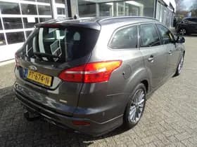 Ford Focus thumbnail 8