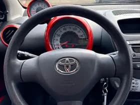 Toyota Aygo thumbnail 13