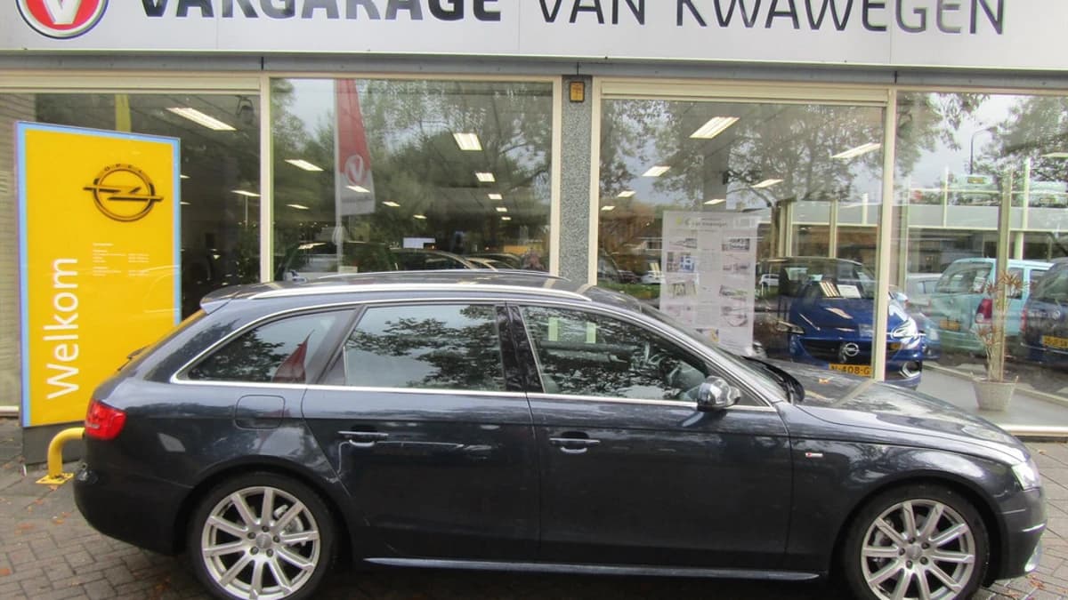 Audi A4 2.0 TDI S-LINE AVANT — foto 1