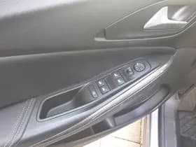 Opel Grandland X 1.2 TURBO ECC APPLE CAR PLAY BLUET. L.M. thumbnail 8