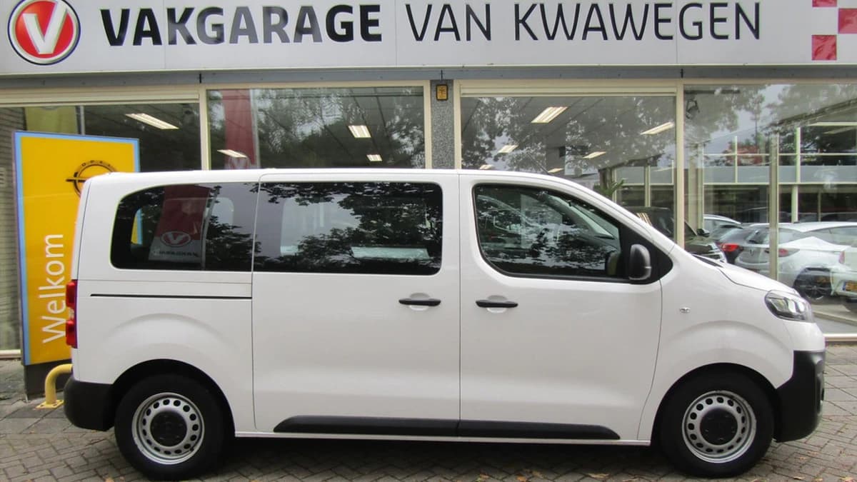 Opel Vivaro 9 PERS.BUS L2 AIRCO, CRUISE C. BLUET. €23.647,- EX BTW — foto 1