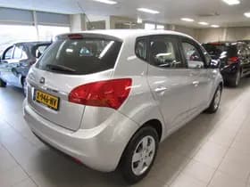 Kia Venga 1.4 MPi 90pk ComfortLine Airco thumbnail 4