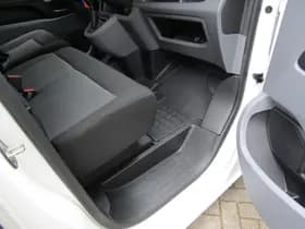 Opel Vivaro 9 PERS.BUS L2 AIRCO, CRUISE C. BLUET. 16 x thumbnail 9