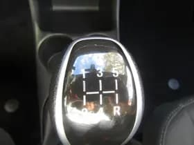 Opel KARL 1.0 ecoFLEX 75pk Edition thumbnail 17