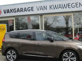 Renault Scénic 1.3 TCe 140pk AUTOMAAT Intens